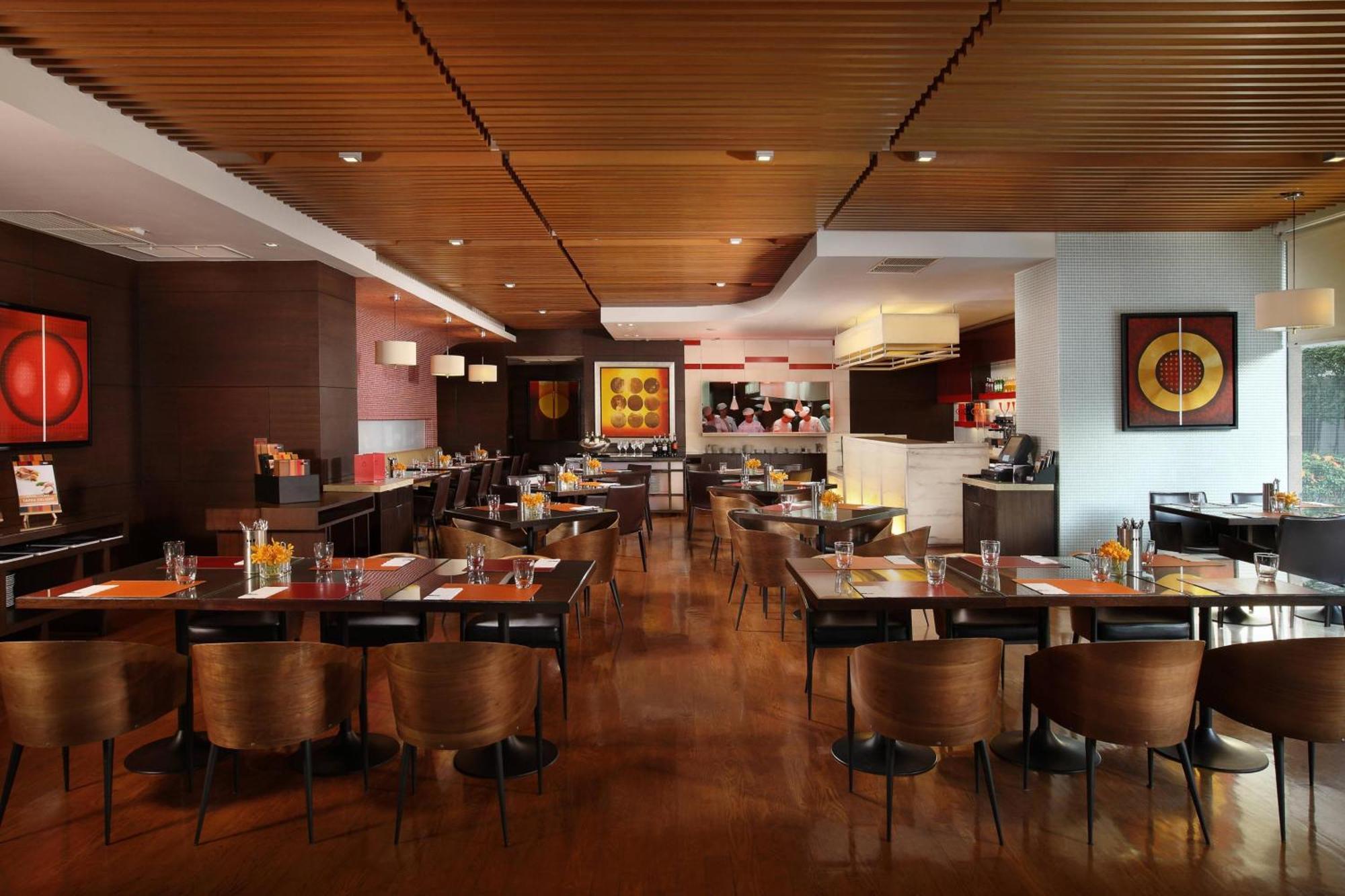 Sathorn Vista, Bangkok - Marriott Executive Apartments Bagian luar foto