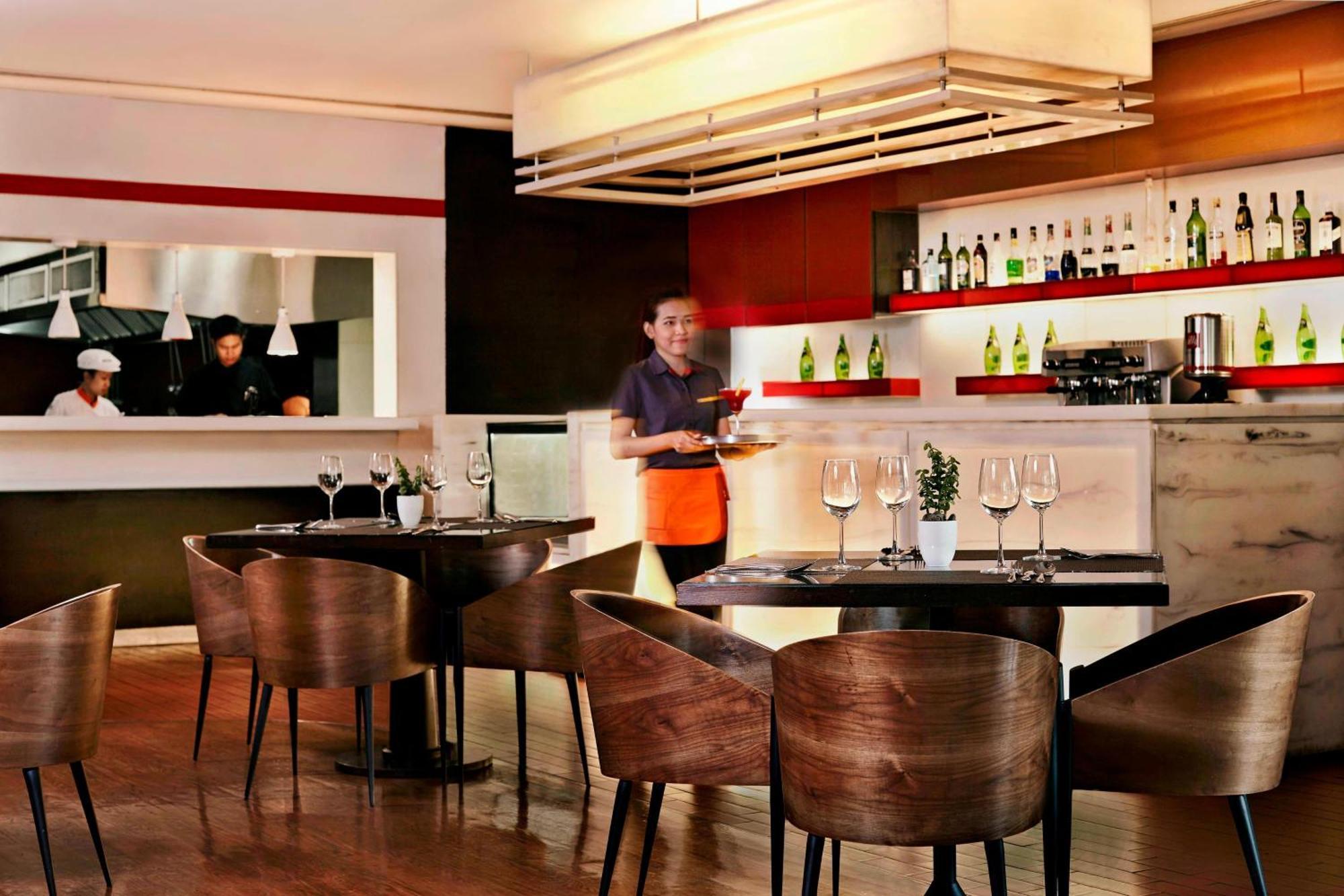 Sathorn Vista, Bangkok - Marriott Executive Apartments Bagian luar foto