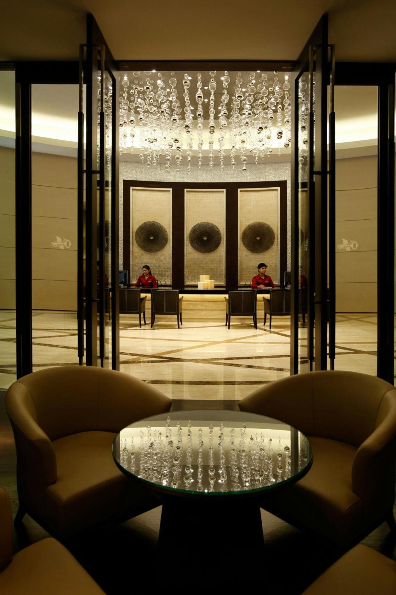 Sathorn Vista, Bangkok - Marriott Executive Apartments Bagian luar foto